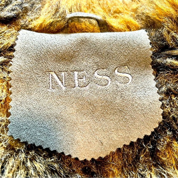 RARE Vintage NESS Chocolate Faux Fur Velvet Women's Coat Size Large - Picture 13 of 15